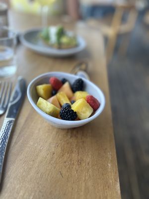 Quince Lakehouse by null