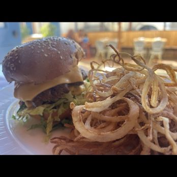 Causwells - It's Juicy and Crispy - New American Near Me - San Francisco, California