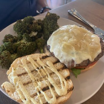 The Butcher’s Barrel - Bison burger - Butcher Near Me - Oakland Park, Florida