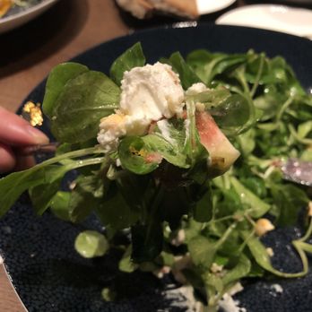 Leger am Dom - Fig and goat cheese salad - International Near Me - Munich, BY