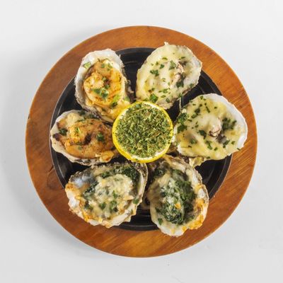 Hippin Hops Brewpub & Oyster Bar by null