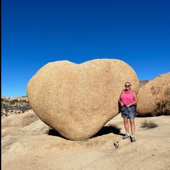 The Desert Shuttle - 30-60 minute easy hike to Heart Rock in Joshua Tree National Park. - Airport Shuttles Near Me - Joshua Tree, California The Desert Shuttle - 30-60 minute easy hike to Heart Rock in Joshua Tree National Park. - Airport Shuttles Near Me - Joshua Tree, California