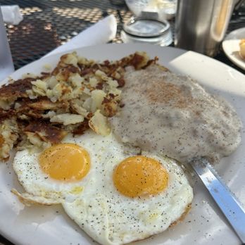 Pomegranate Restaurant - Chicken fried steak - American Near Me - Aurora, Illinois