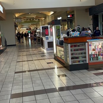 Alderwood - Shopping Centers Near Me - Lynnwood, Washington