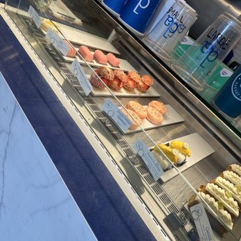 D'Andrews Bakery & Cafe - Bakeries Near Me - Nashville, Tennessee