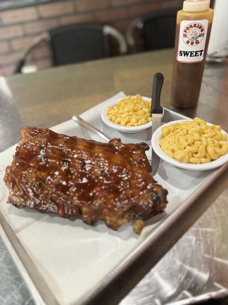 Food from Porkies BBQ