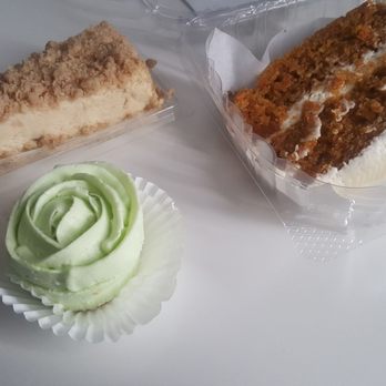 Cheesy Eddie's - Apple Caramel streusel cheesecake Carrot Cake Key Lime Blossom - Bakeries Near Me - Rochester, New York