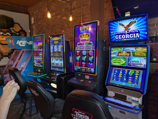 Red Door Tavern by null