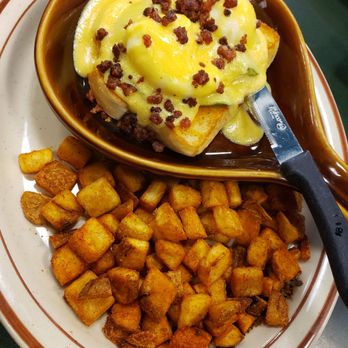 Egg & I - Cali benedict - Breakfast & Brunch Near Me - Las Vegas, Nevada Egg & I - Cali benedict - Breakfast & Brunch Near Me - Las Vegas, Nevada