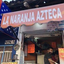 La Naranja Azteca - Outside
