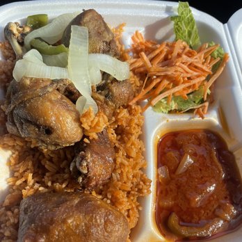 Steaming Pots - Jallof rice with fried chicken - African Near Me - Tampa, Florida