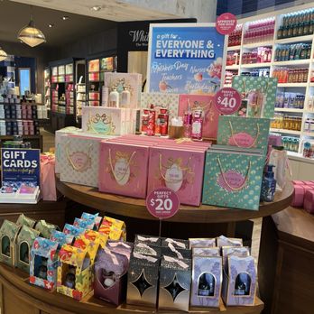Bath & Body Works - Displays are always so pretty - Cosmetics & Beauty Supply Near Me - Torrance, California Bath & Body Works - Displays are always so pretty - Cosmetics & Beauty Supply Near Me - Torrance, California
