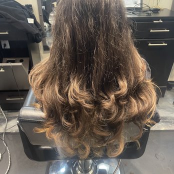 VAULT Salon - Layered cut - Hair Stylists Near Me - Rocklin, California VAULT Salon - Layered cut - Hair Stylists Near Me - Rocklin, California