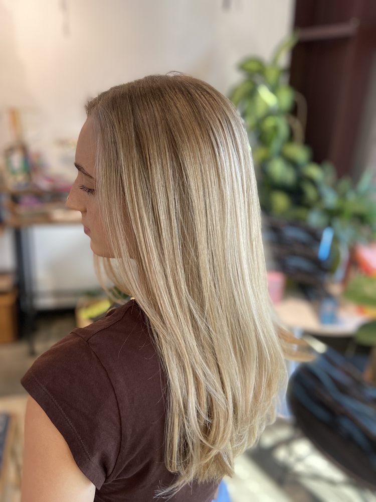 DA CAPO 74 Photos & 13 Reviews Hair Salons 1925 Market Pl, Chico