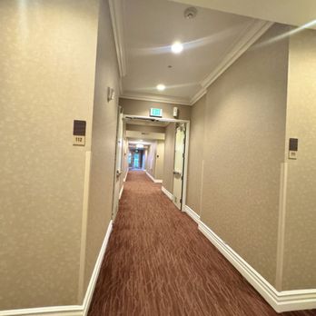 Ayres Hotel Orange - Hotels Near Me - Orange, California