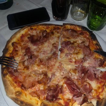Sans Souci - Pizza Near Me - Gardone Riviera, BS Sans Souci - Pizza Near Me - Gardone Riviera, BS