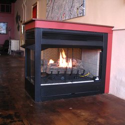 Blues Hound Flat - Gas fireplace adds to ambience