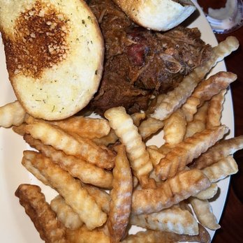 Shorty's Bar-B-Q - Pulled Pork Platter - extra garlic bread instead of coleslaw - Barbeque Near Me - Miami, Florida Shorty's Bar-B-Q - Pulled Pork Platter - extra garlic bread instead of coleslaw - Barbeque Near Me - Miami, Florida