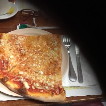 Giuseppes Trattoria - Fresh garlic pizza - Pizza Near Me - Chester, New Jersey