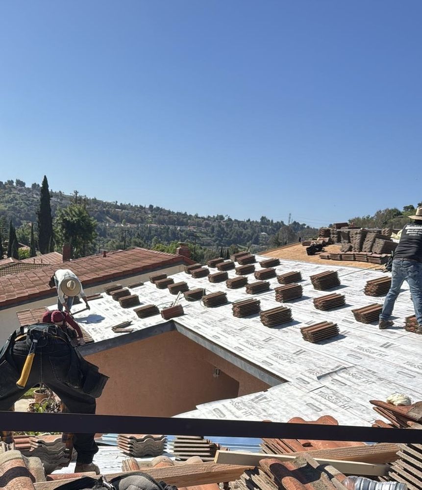 Slide of Saltaire Contractors