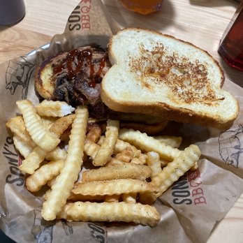 Sonny's BBQ - Pulled pork - Barbeque Near Me - Commerce, Georgia Sonny's BBQ - Pulled pork - Barbeque Near Me - Commerce, Georgia