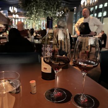 Lupi & Iris - Wine pairing for dinner - Mediterranean Near Me - Milwaukee, Wisconsin Lupi & Iris - Wine pairing for dinner - Mediterranean Near Me - Milwaukee, Wisconsin