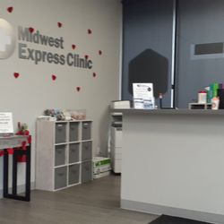 Midwest Express Clinic - Front desk