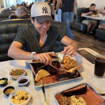 Apocalypse BBQ - Food Trucks Near Me - Miami, Florida