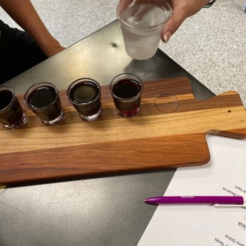 Bull Lion Ranch Winery - Wine Tasting Room Near Me - Grapevine, Texas