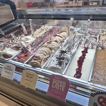 Bacio di Latte - Gelato Near Me - Thousand Oaks, California Bacio di Latte - Gelato Near Me - Thousand Oaks, California