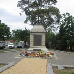 Sunbury Village Green - War Memorial