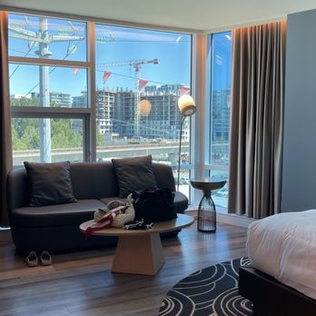 Versante Hotel - Hotels Near Me - Richmond, British Columbia Versante Hotel - Hotels Near Me - Richmond, British Columbia