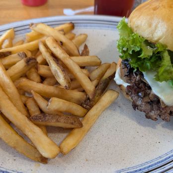 HARTURA - Swiss burger and fries - Breakfast & Brunch Near Me - Wake Forest, North Carolina