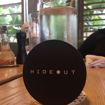 Hideout - Bars Near Me - Honolulu, Hawaii