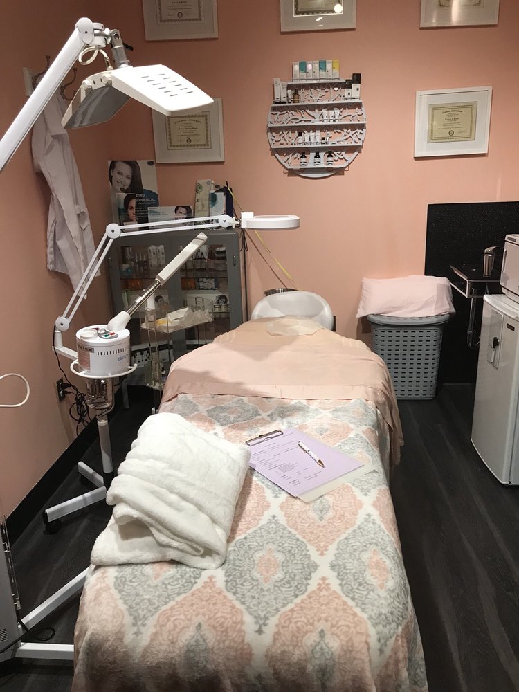 Adelaida Laser Hair Removal & Aesthetics Logo