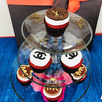 Whisk Cake Creations - Bakeries Near Me - Alameda, California