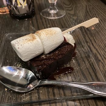 Glass House - S'mores brownie - New American Near Me - Cambridge, Massachusetts Glass House - S'mores brownie - New American Near Me - Cambridge, Massachusetts