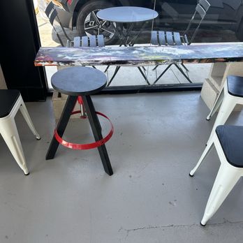 OFFNOFF COFFEE - 7/29/26 A few chairs/bench - Coffee & Tea Near Me - La Palma, California OFFNOFF COFFEE - 7/29/26 A few chairs/bench - Coffee & Tea Near Me - La Palma, California