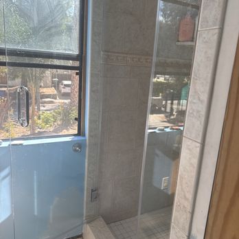 E.G Glass - Glass & Mirrors Near Me E.G Glass - Glass & Mirrors Near Me