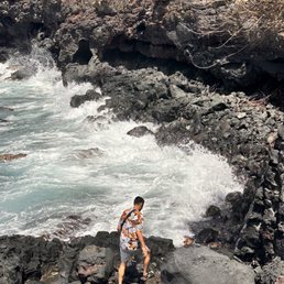 Little cave, hidden gem! Little cave, hidden gem!