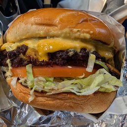 Deluxe Cheeseburger