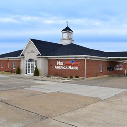 Mid America Bank - Exterior picture of our Wardsville Branch location