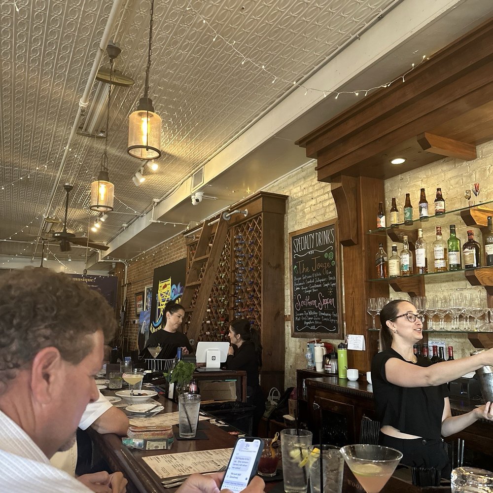 Cafe Sydnie Mae - Bar area - Cajun/Creole Near Me - Breaux Bridge, Louisiana