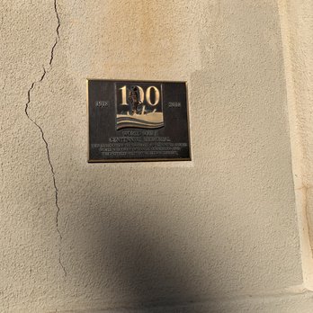 Waikiki Natatorium War Memorial - Landmarks & Historical Buildings Near Me - Honolulu, Hawaii