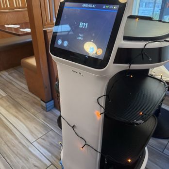 Far East + Kitchen - Robot waiter! - Sushi Bars Near Me - Scotts Valley, California