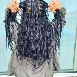 Vitine's Beauty Hair Braiding
