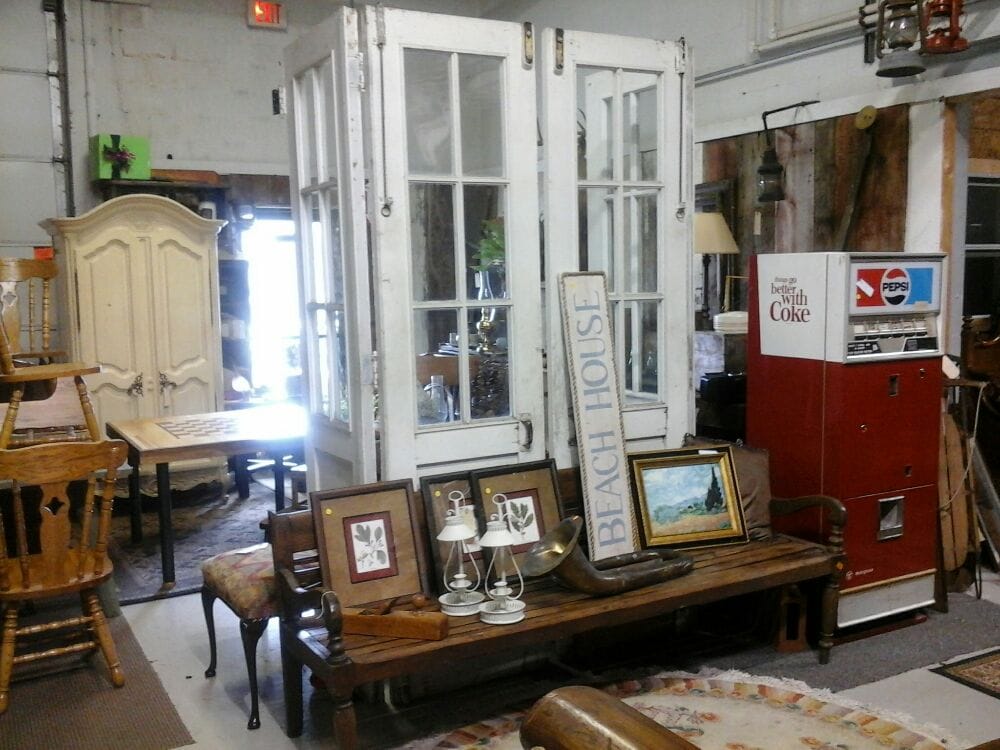 281 SHERIDAN SPRINGS Updated September 2024 17 Photos & 17 Reviews