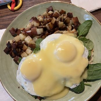 Cannella Cafe - Classic Benny - Coffee & Tea Near Me - Butler, Pennsylvania