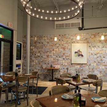 Roman’s Cafe - Charming interior - Lebanese Near Me - Baton Rouge, Louisiana