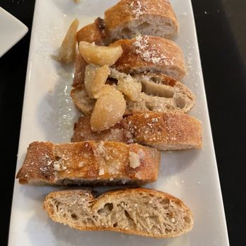 Louie's - Chef Jason - Warm bread w/ roasted garlic - New American Near Me - Robbinsville, New Jersey Louie's - Chef Jason - Warm bread w/ roasted garlic - New American Near Me - Robbinsville, New Jersey